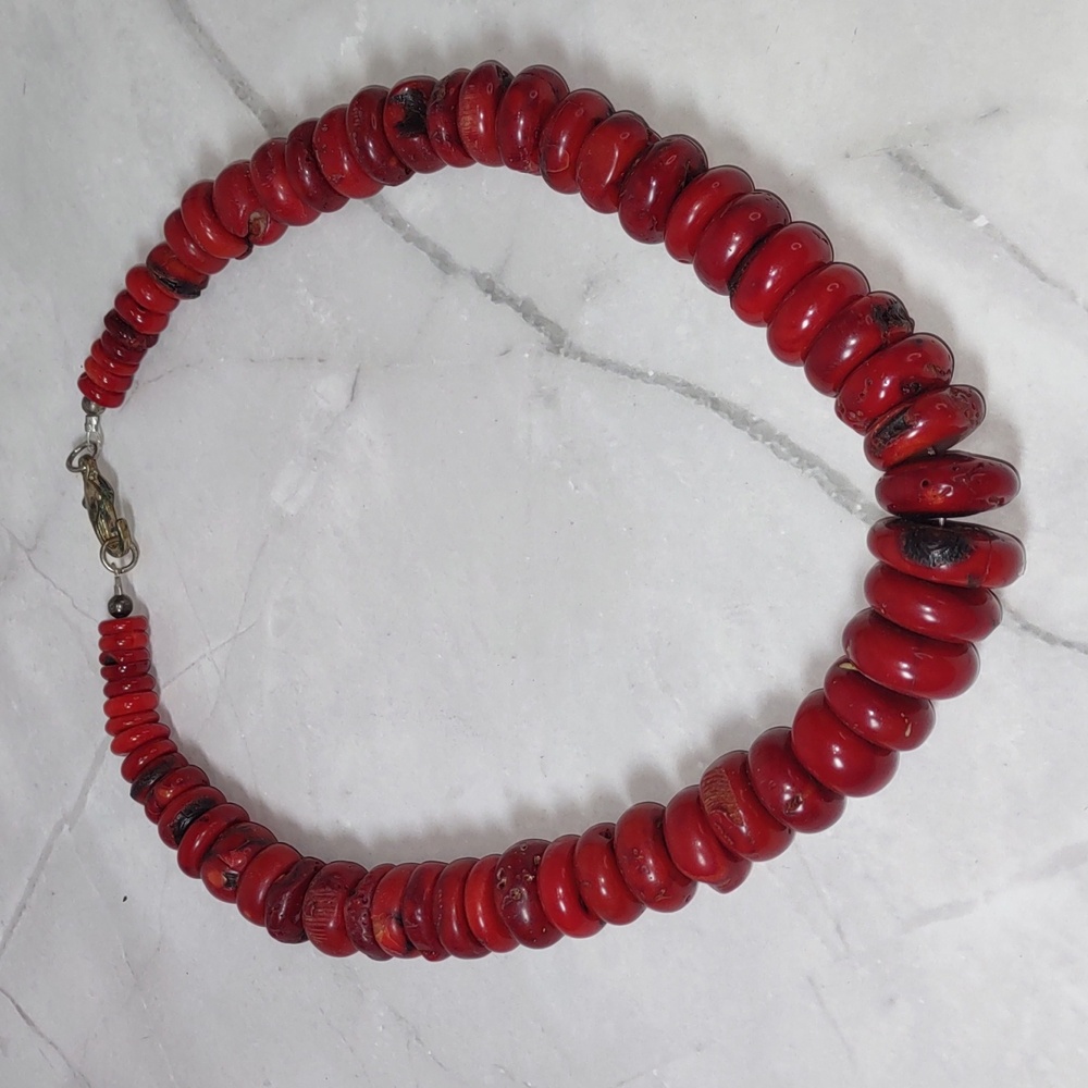 Vintage Artisan Crafted Coral Necklace - Picture 2 of 6
